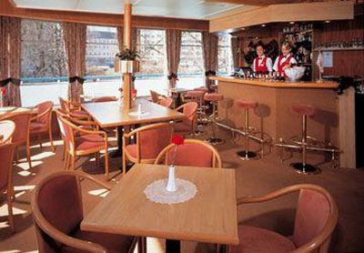 Uno de los bares panorámicos del Viking Peterhof Viking Peterhof BAR